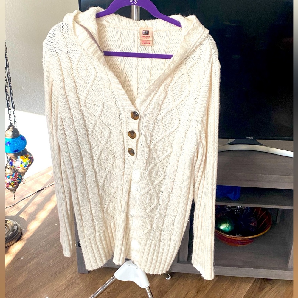 22/24 Faded Glory Off-White Sweater